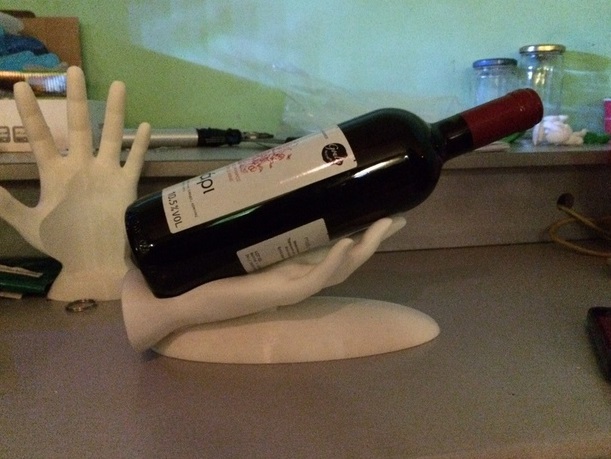 手形葡萄酒架3d打印模型 免费下载